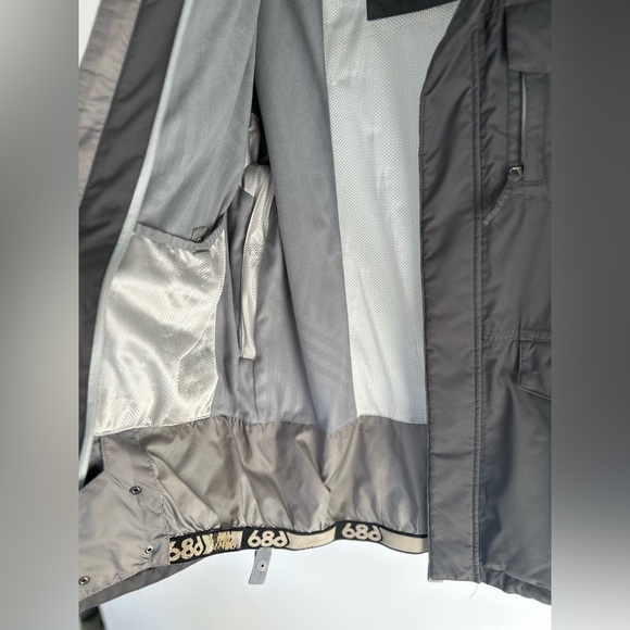 686 Men's Authentic Smarty Form Gray Jacket Size Small - Picture 7 of 10